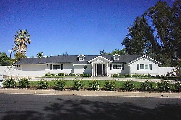 STATE FARM WATER DAMAGE HOUSE - 01505 West San Fernando Valley