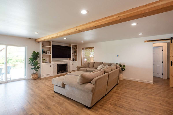 13405 living 4