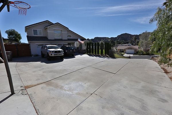 CapEquityCanyonCountryHilltop9