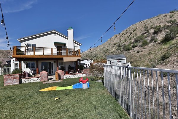 CapEquityCanyonCountryHilltop45