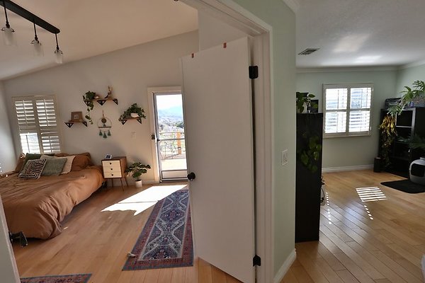 CapEquityCanyonCountryHilltop31