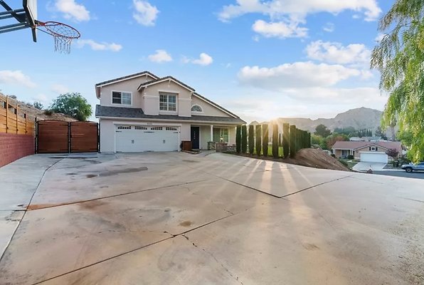 CapEquityCanyonCountryHilltop55