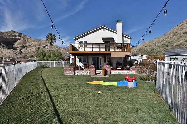 CapEquityCanyonCountryHilltop44