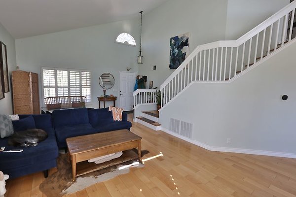 CapEquityCanyonCountryHilltop19